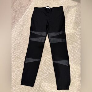 Tera by Vince Camuto Black Leggings with Branded Waistband
